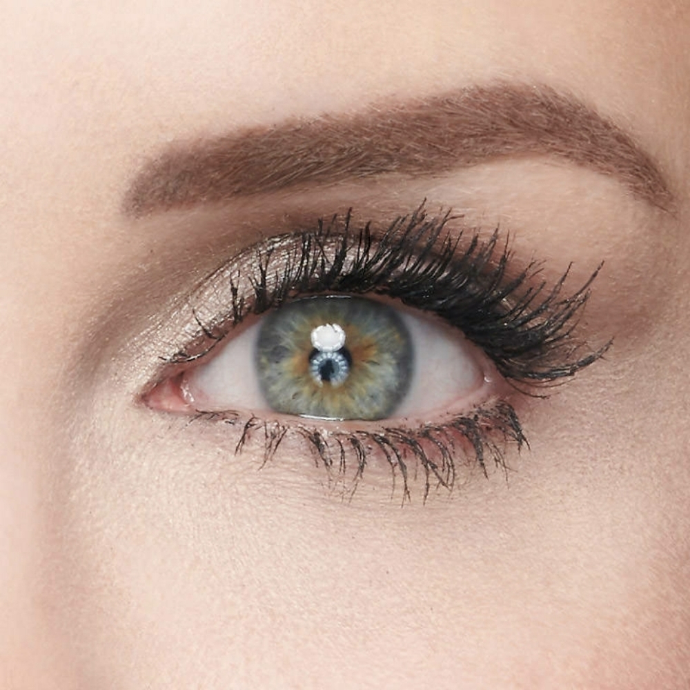 Mascara - Picture 2 of 2